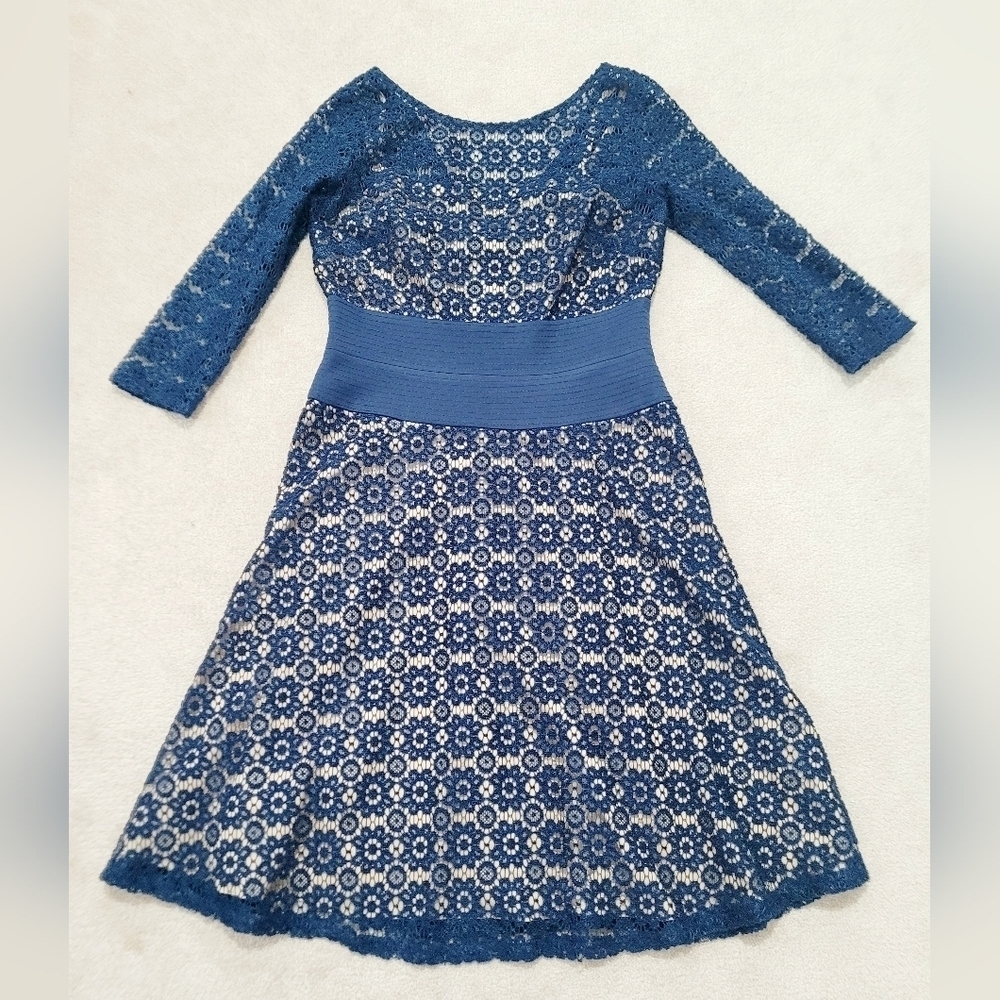 Adrianna Papell Women's Lace Navy  Cocktail Dress Size 6 Elegant Floral Lined - Picture 6 of 12